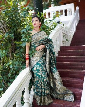 KJR Women's Art woven Banarasi Silk