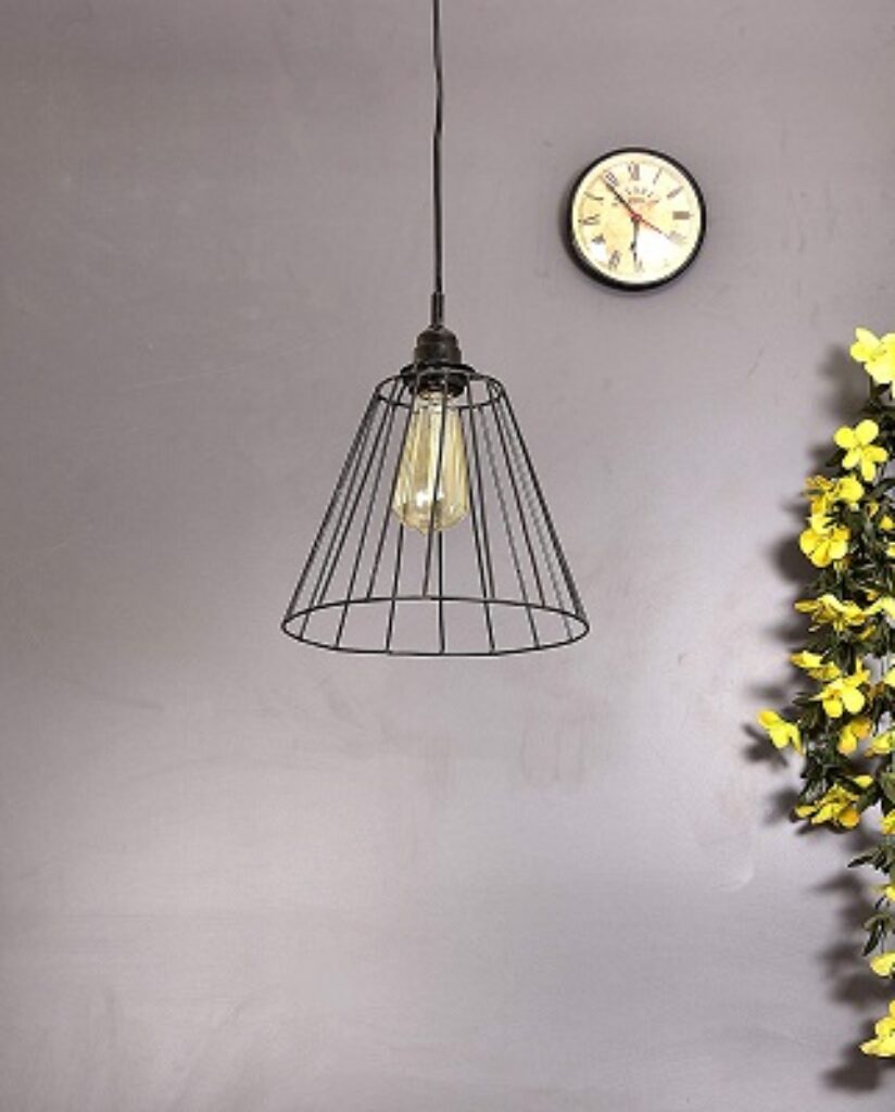 Tu Casa HG-12 Triangle Metal Wire pendent Light