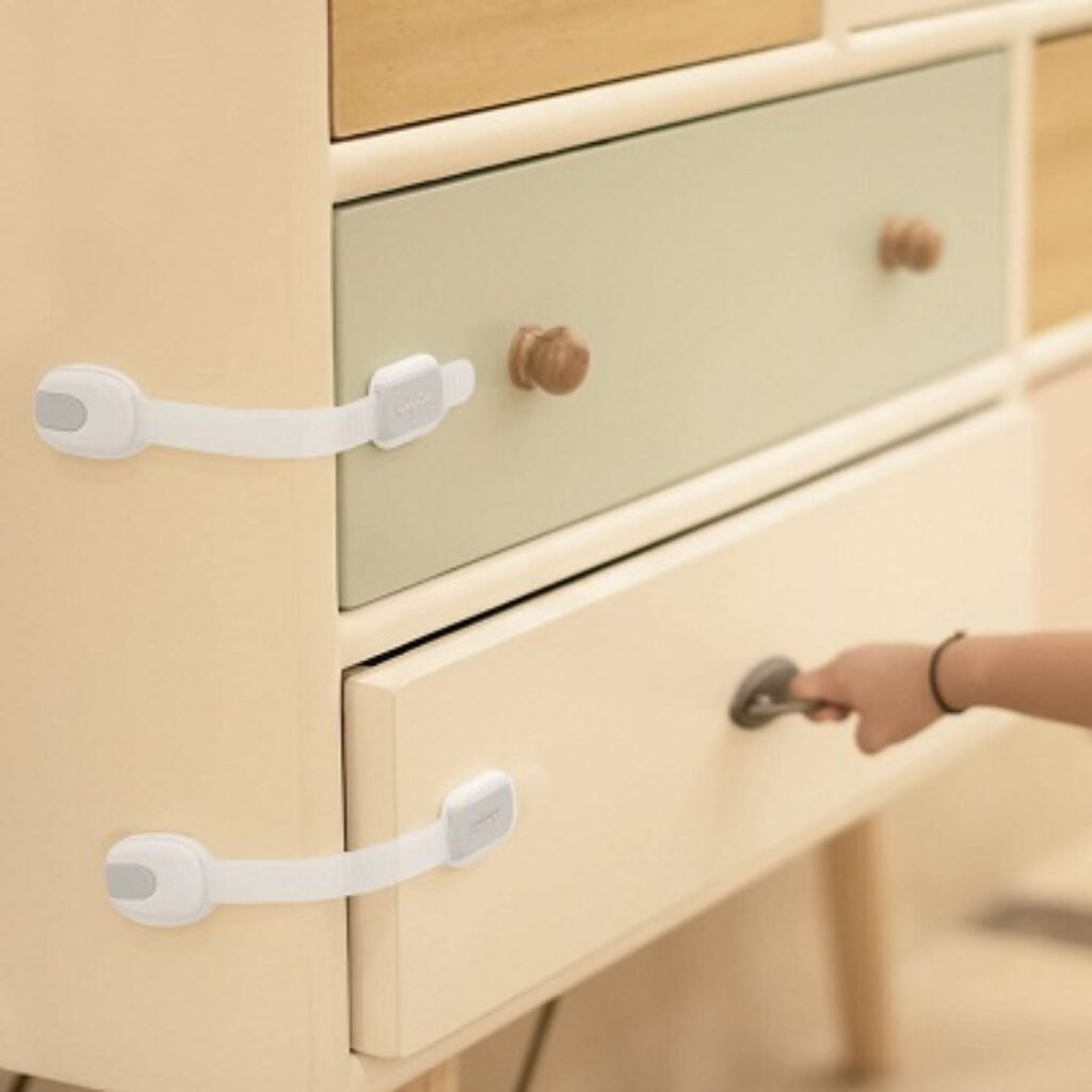 BabyPro Lab Tested - Certified (Pack of 6) Multi-Utility Safety Locks for Babyproofing Cabinets