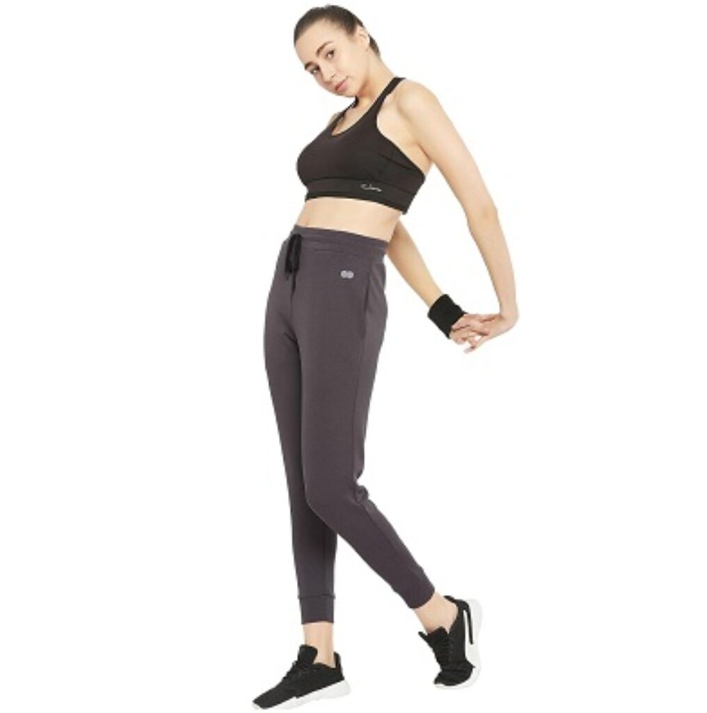 Clovia Women's Snug Fit Active Joggers