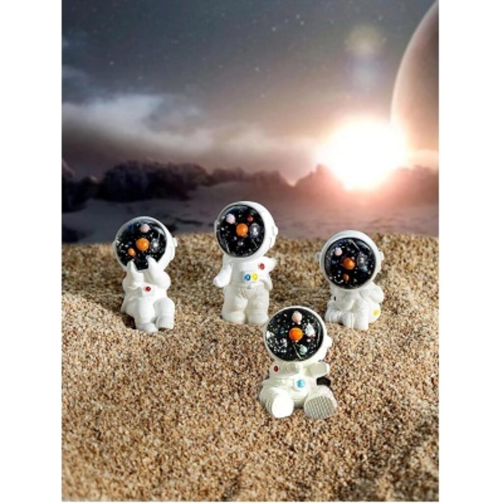 CraftVatika Decorative Astronaut Miniature Statue Figurines Showpiece