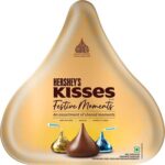 Hershey's Kisses Festive Moments Gift Pack | Delicious Chocolatey Delights | 178.2g