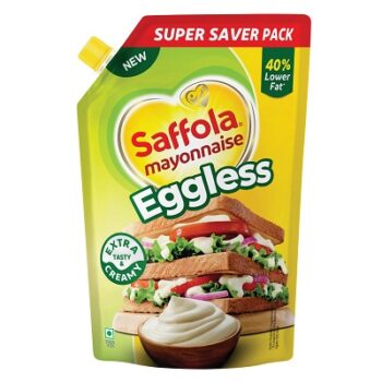 Saffola Mayonnaise Eggless | Extra Creamy & Tasty, 700g | Veg Mayonnaise for sandwich, wraps, pastas, burgers & a dip